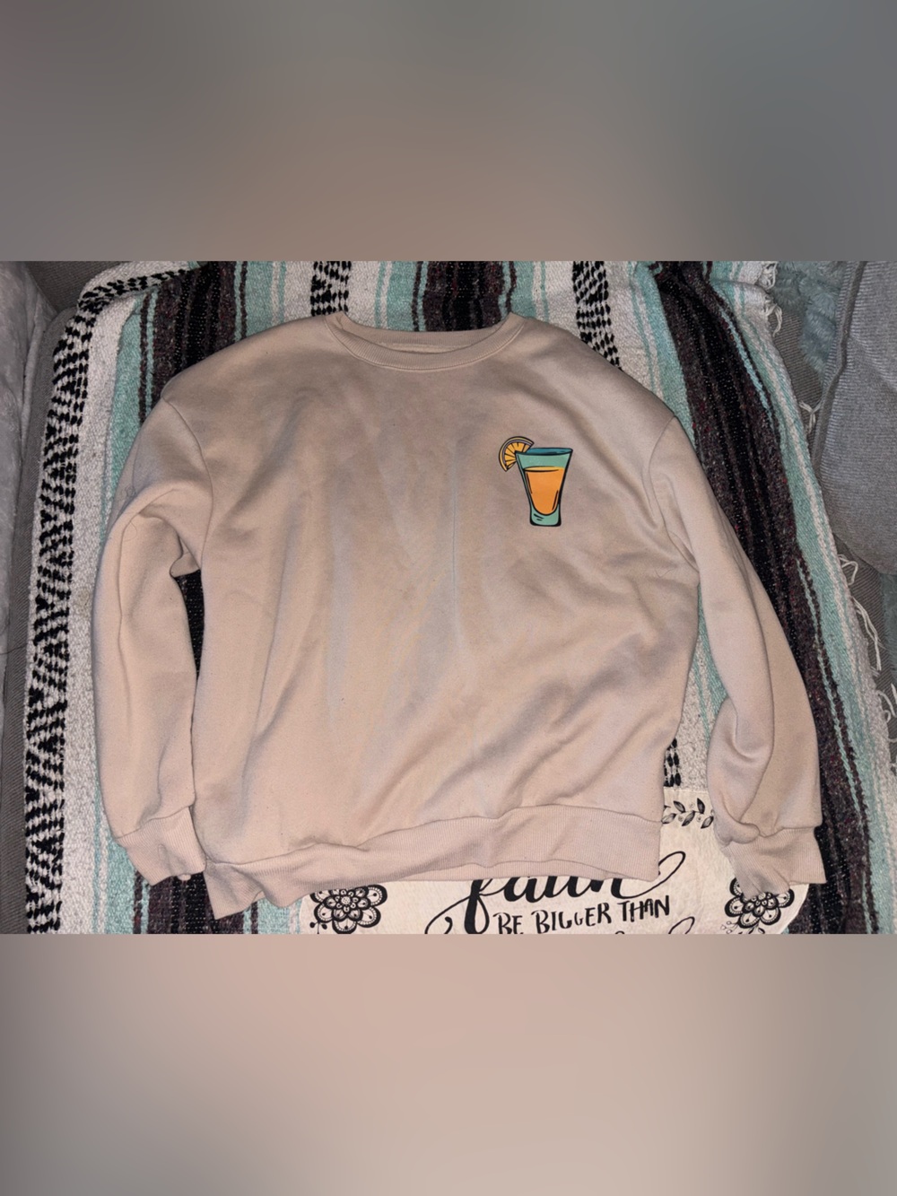 Crewneck Sweatshirt in Cream with Citrus Drink Graphic
